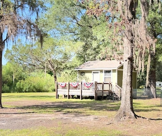 4589 Prices Bridge Ln, Walterboro, SC 29488