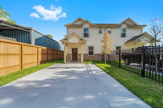 913 Turner Dr Unit A, Houston, TX 77076