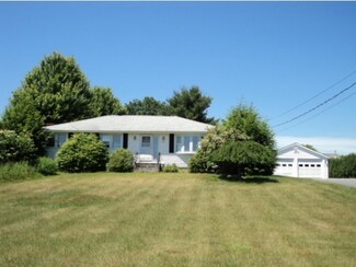 711 S Mammoth Rd, Manchester, NH 03109