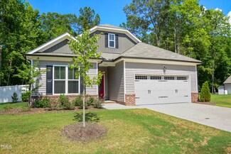 720 Whistle Post Dr, Selma, NC 27576
