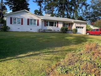 1601 Circle Dr, Newberry, SC 29108