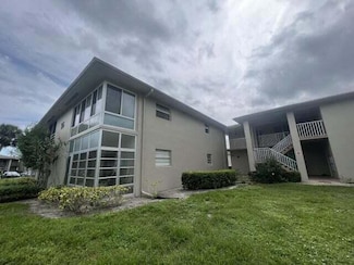 26 Lake Vista Trail Unit 202, Port Saint Lucie, FL 34952