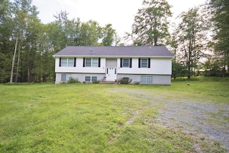 32 Cooper Rd, Thompson, NY 12701