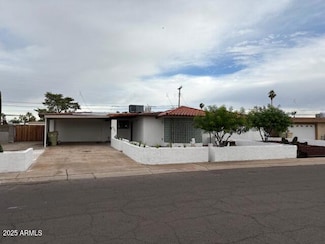 6532 W Medlock Dr, Glendale, AZ 85301
