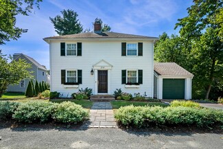 214 High St, Reading, MA 01867