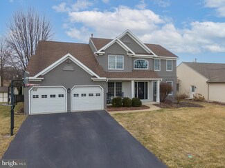 310 Elizabeth Dr, Reading, PA 19608