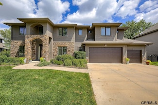 407 S 198th St, Elkhorn, NE 68022