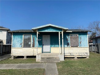4705 Phillip Dr, Corpus Christi, TX 78415