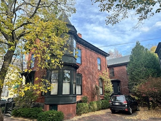 143 Neal St, Portland, ME 04102
