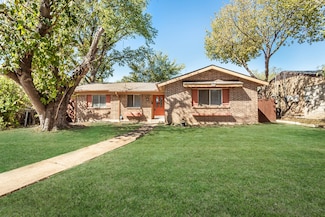 2121 Travis Dr, Carrollton, TX 75006