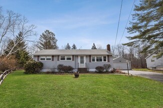 31 Wayside Rd, Portland, ME 04102