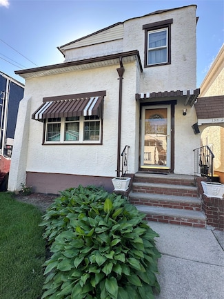 13826 234th St, Rosedale, NY 11422
