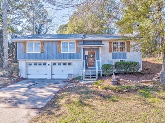 20 Oakridge Dr SE, Cartersville, GA 30121
