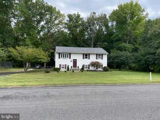 341 S Golfwood Ave, Penns Grove, NJ 08069