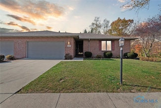 2407 Ken James Ct, Napoleon, OH 43545