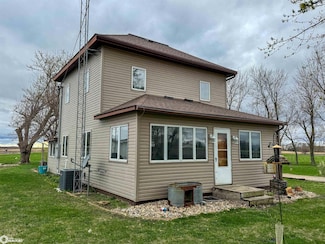 2761 Dows Williams Rd, Dows, IA 50071