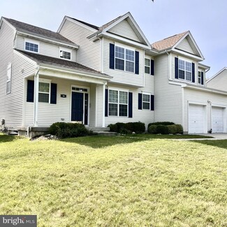 36 Waters Edge Dr, Tuckerton, NJ 08087