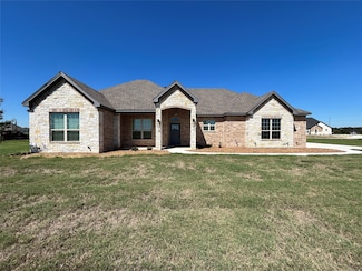 1025 Katie Ct, Azle, TX 76020