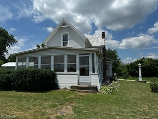 178 S Front St, Burbank, OH 44214