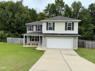 226 Woodland Dr, Raeford, NC 28376