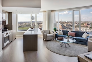 100 Lovejoy Wharf Unit PH2E, Boston, MA 02114