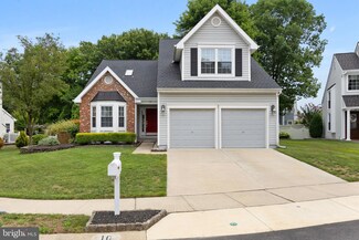 10 Hampton Ct, Mount Laurel, NJ 08054