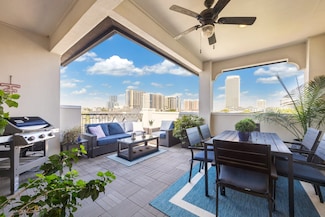 1305 W Bell St, Houston, TX 77019