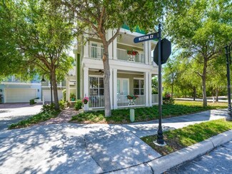 1725 Stapleton St, Sarasota, FL 34239
