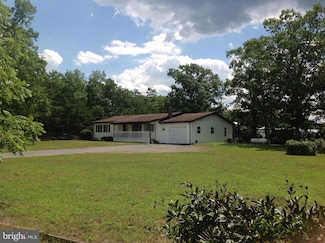 479 Frosty Hollow Rd, Fisher, WV 26818