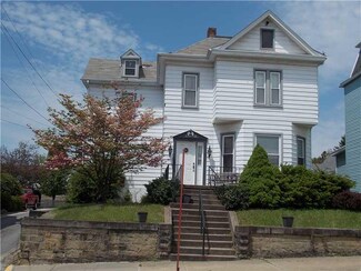 143 Main St, Claysville, PA 15323