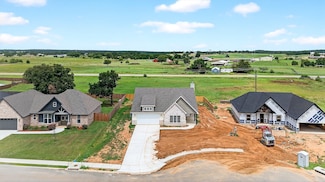 409 Austin St, Callisburg, TX 76240