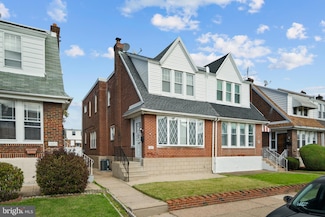 1405 Saint Vincent St, Philadelphia, PA 19111