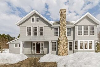 25 Topsfield Rd, Wenham, MA 01984