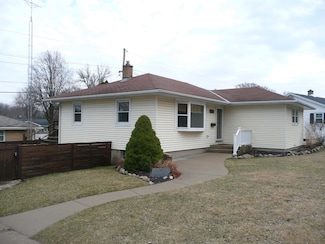 900 Hillcrest Dr, Fort Atkinson, WI 53538