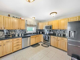 1513 Lower Newton Rd, Saint Albans, VT 05478