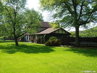 70 Highland Heights Dr, Wellsville, NY 14895