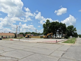 140 E 10th St, Baxter Springs, KS 66713