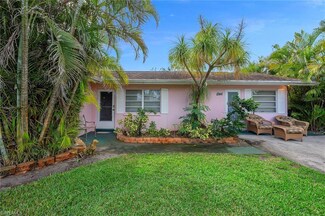 1246 Hilltop Dr, Naples, FL 34103