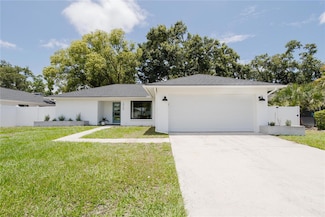 3920 Basswood Dr, Sarasota, FL 34232
