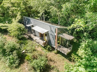 11230 Asta Ln SW, Vashon, WA 98070