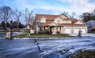222 Dover Dr, Mineral Wells, WV 26150