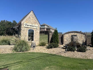 1045 Edinburgh Dr, Conway, AR 72034