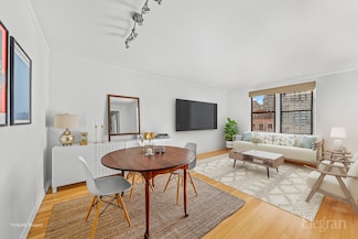305 W 18th St Unit 6C, New York, NY 10011
