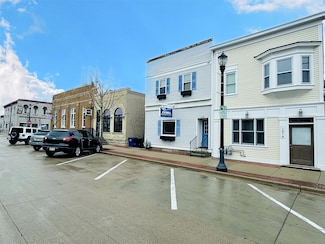 1208 Bridge St, Grafton, WI 53024