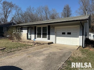 610 W Owens St, Carbondale, IL 62901
