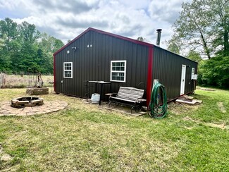 6164 N Camp Branch Rd, Bloomfield, IN 47424