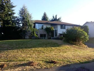 779 N 204th St, Shoreline, WA 98133
