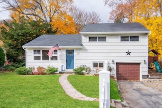 624 Washington Ave, Pleasantville, NY 10570