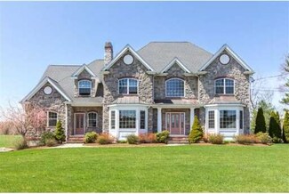 400 Burnt Swamp Rd, Wrentham, MA 02093