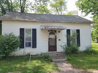 85 N 5th St, Ashley, IL 62808